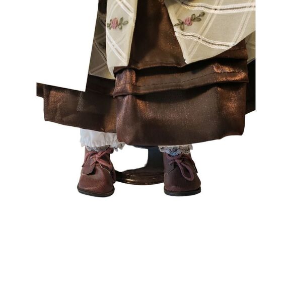 Porcelain Doll  - Picture 3 of 14